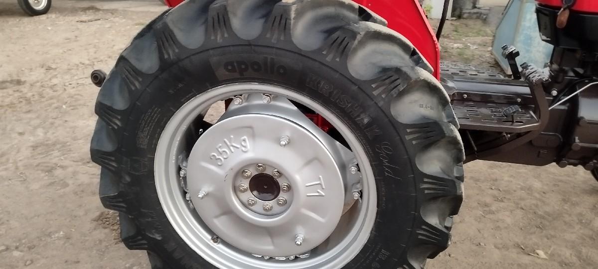 tractor  dynatrack 241