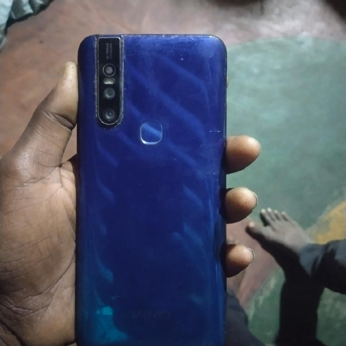 મોબાઈલ વેચવાનો છે