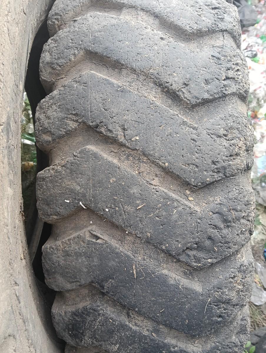 𝗝𝗖𝗕 TYRES