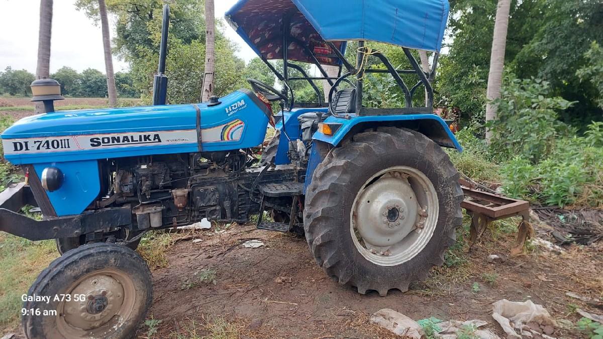 સોનાલીકા ટેકટર વેચવાનુ છે