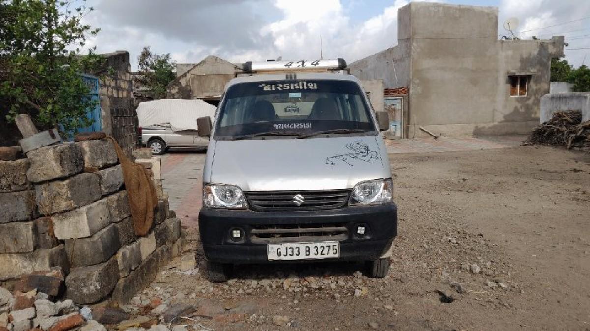 ઈકો ગાડી વેચવાની છે