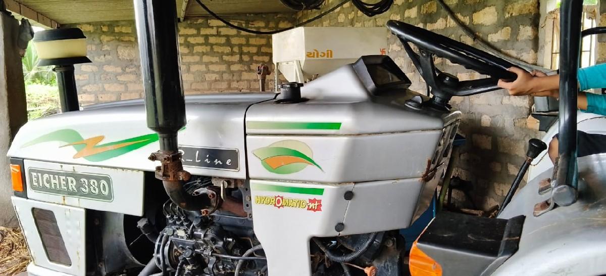 ટ્રેક્ટર