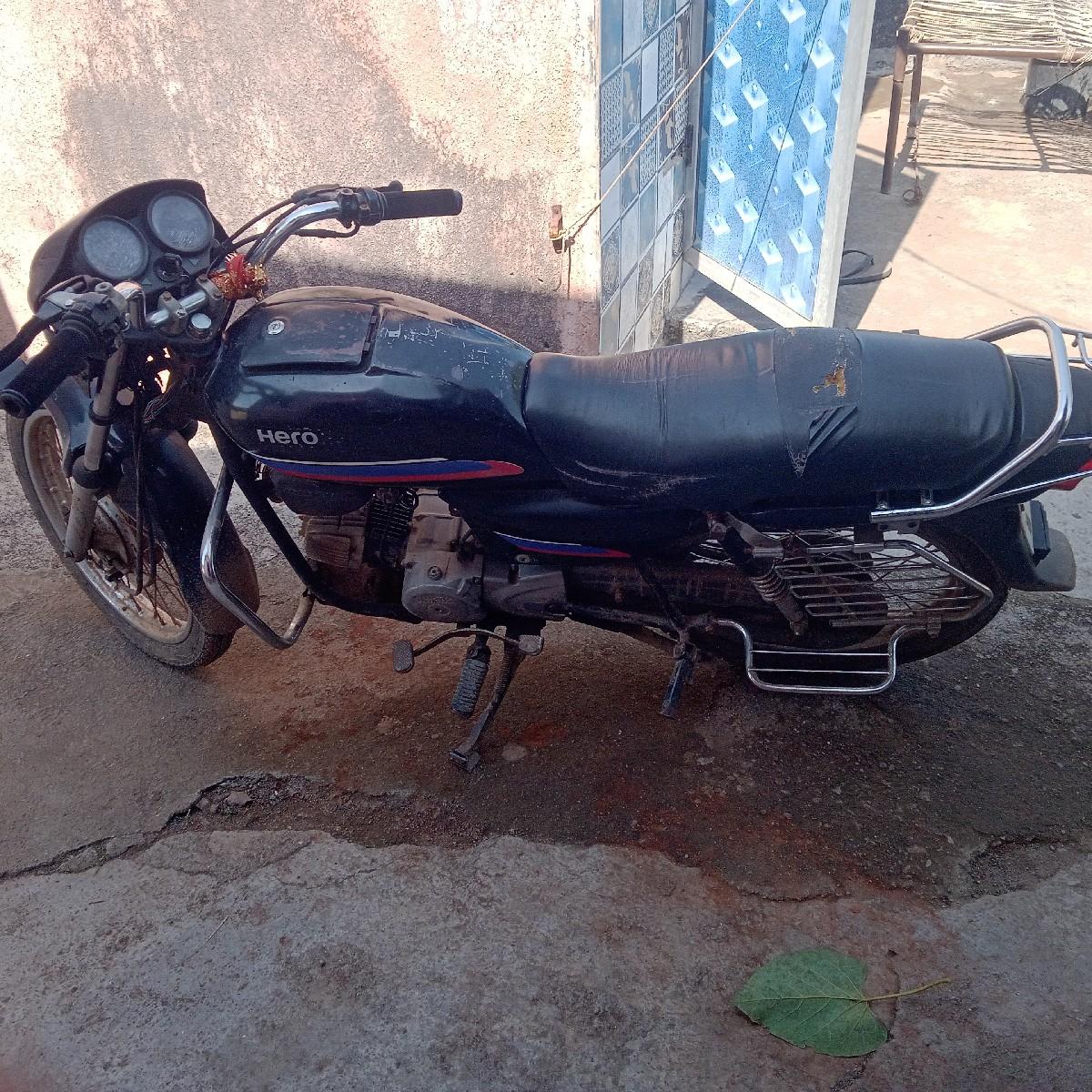 ગાડી વેચવાની છે