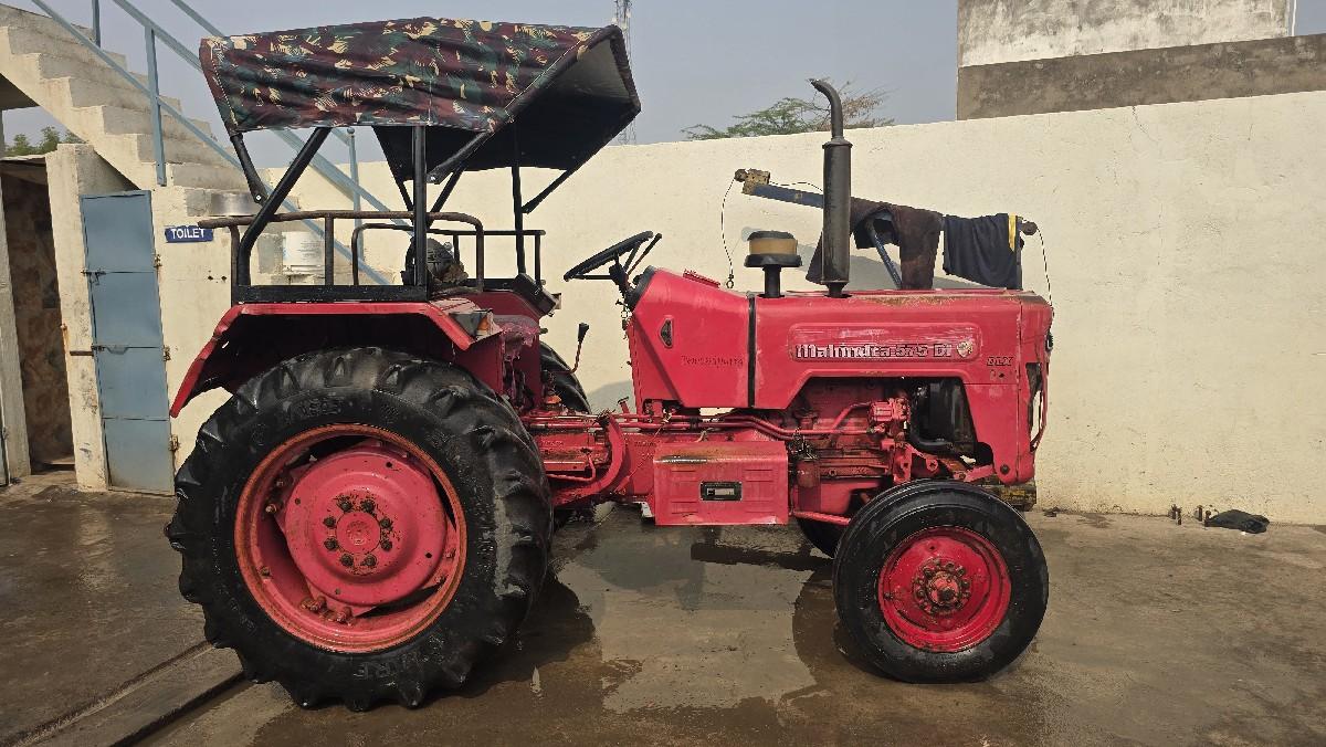 Mahindra 575  2012  model
