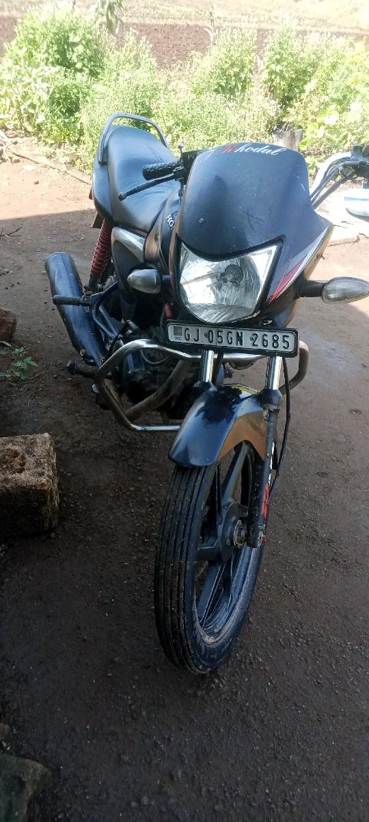 ગાડી વેચવાની છે