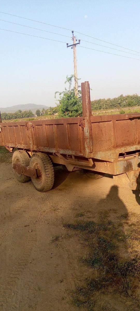 વેચવાનું છે