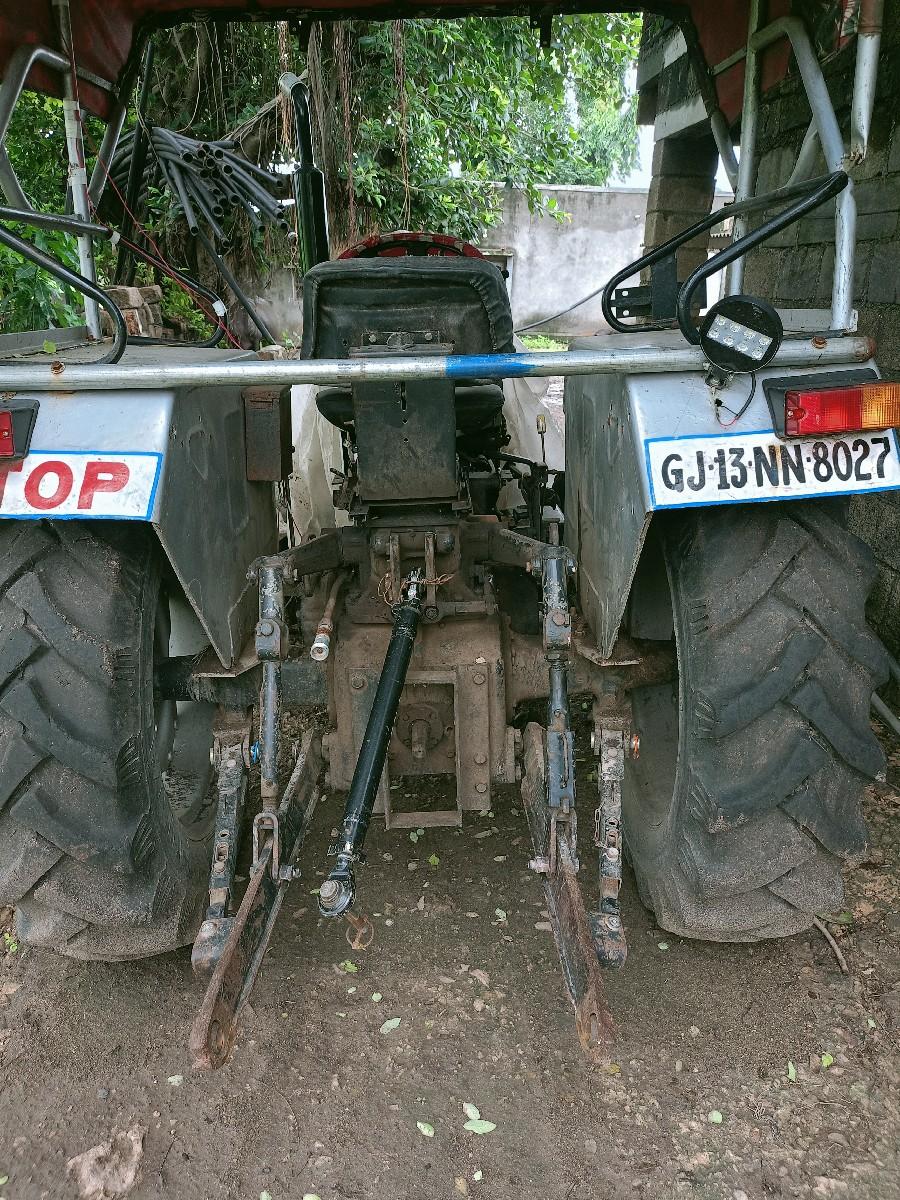 ટ્રેક્ટર