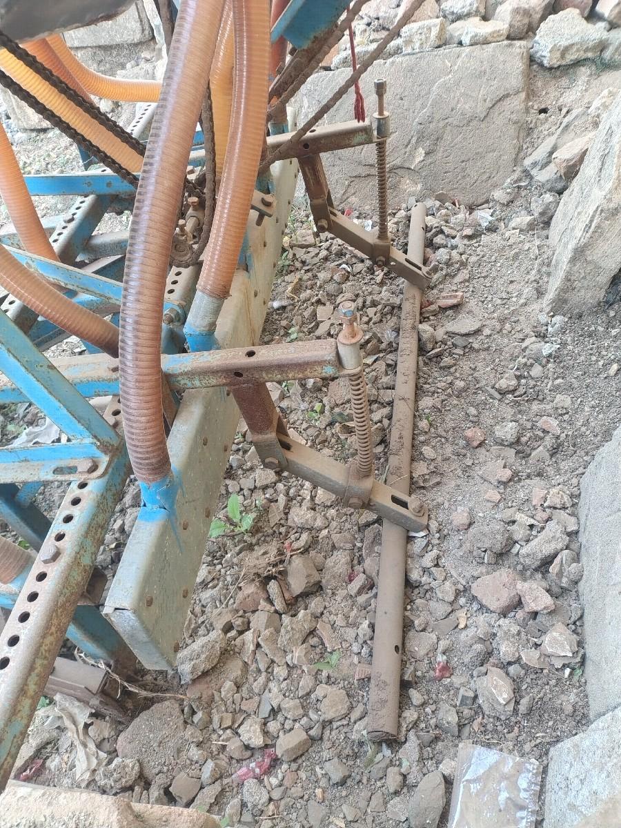 મીની દતાળ વેચવાનો છે