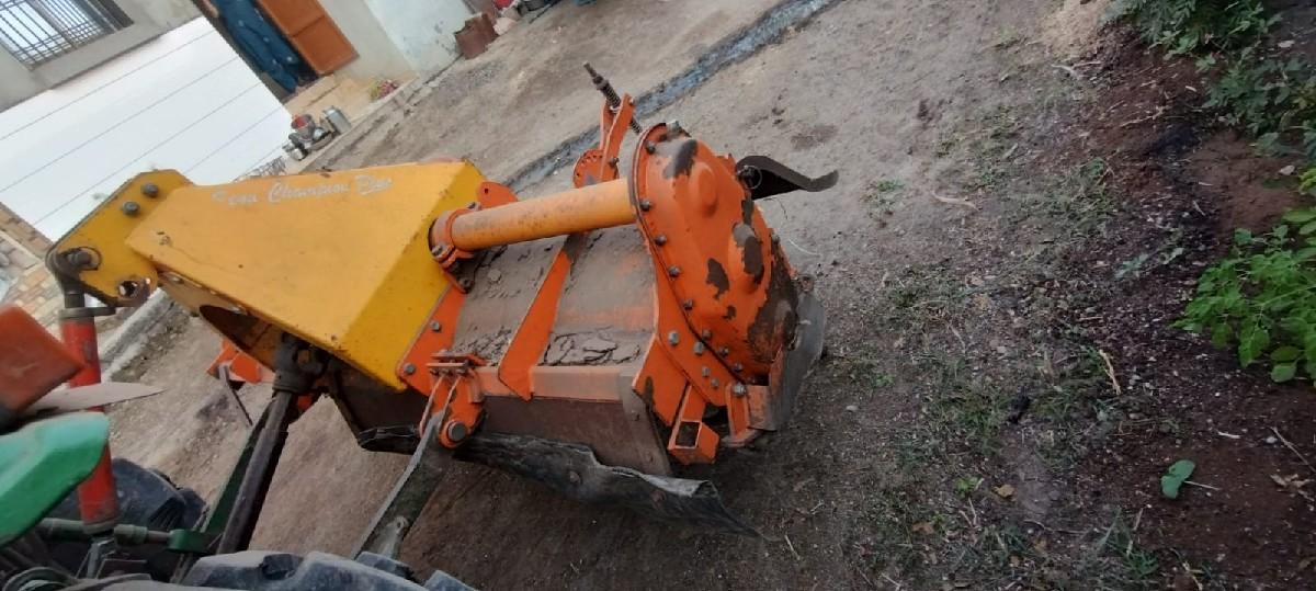 વેચવાનું છે