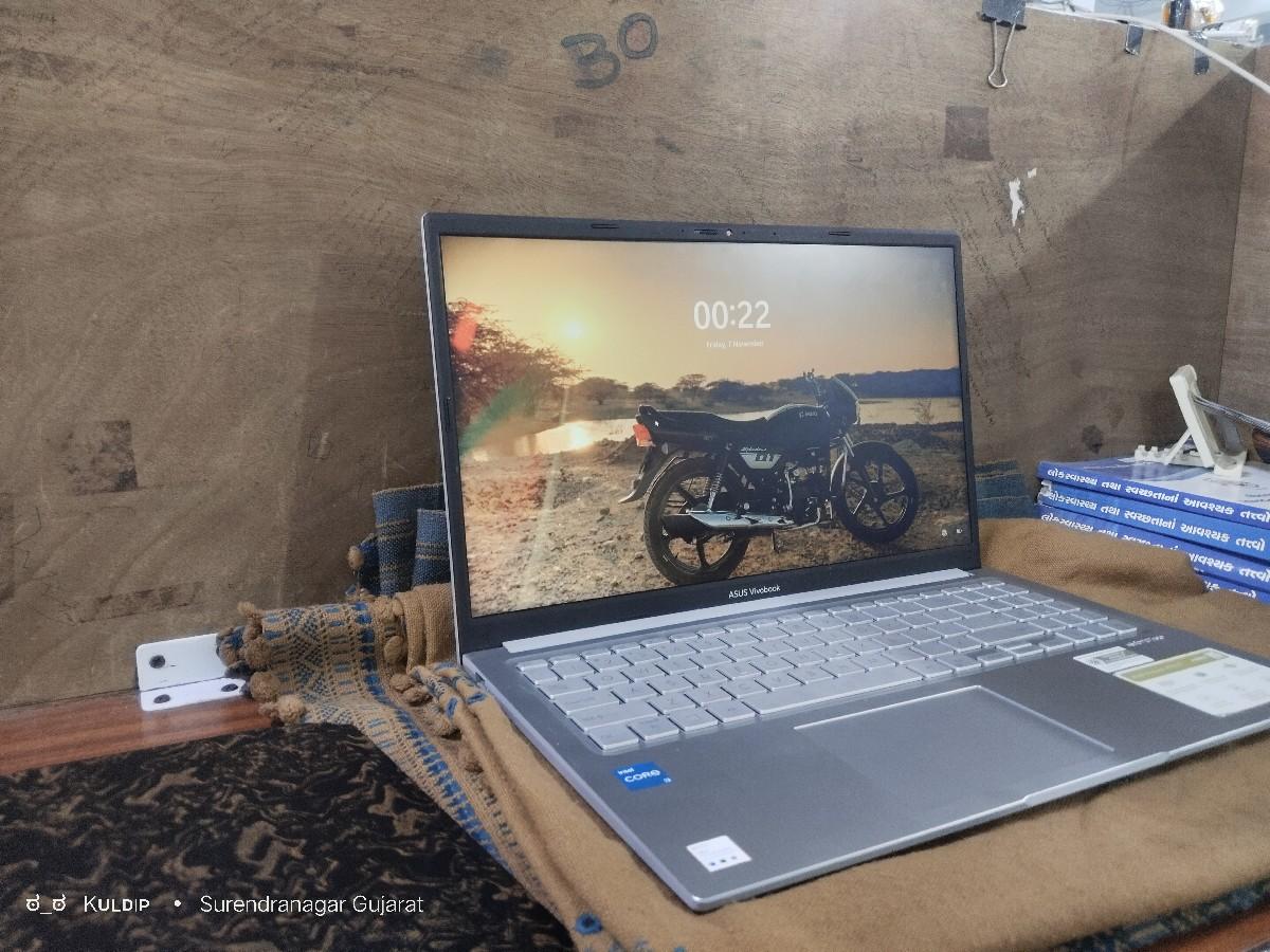 લેપટોપ વેચવાનું છે