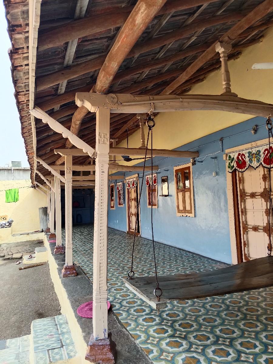 4 મકાન નો કાટ છે