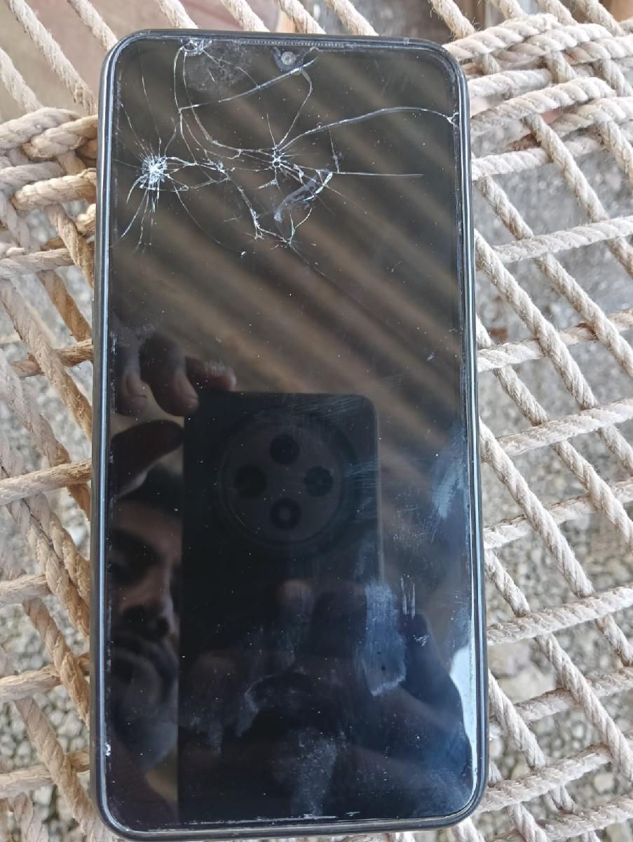 ફોન વેચવાનો છે