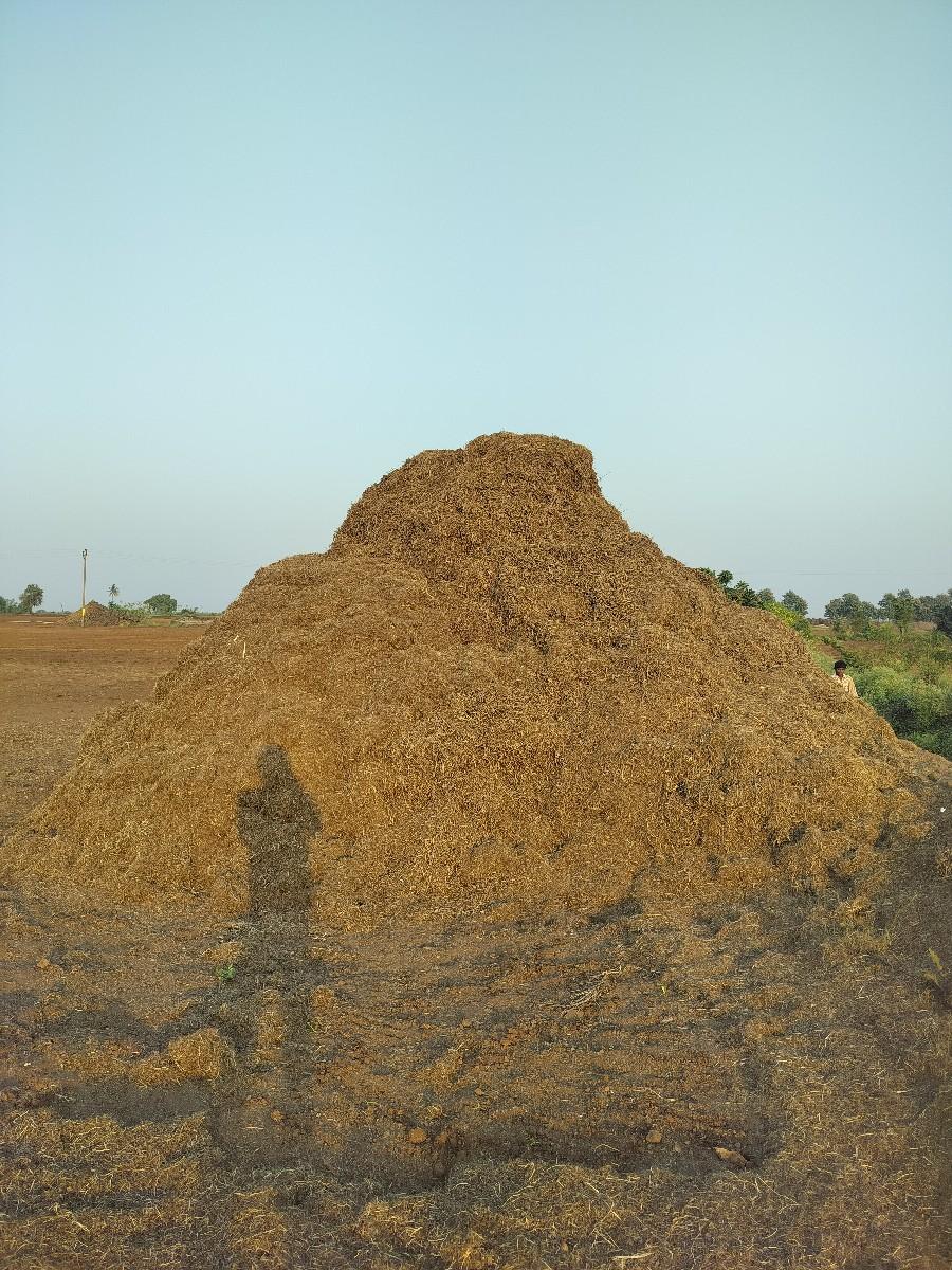 મગફળી નો ભુક્કો વેંચવા નો છે