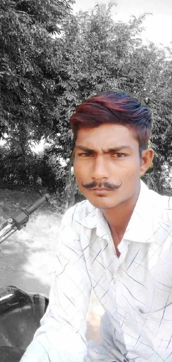 કારખાના માં પન ચાલછે