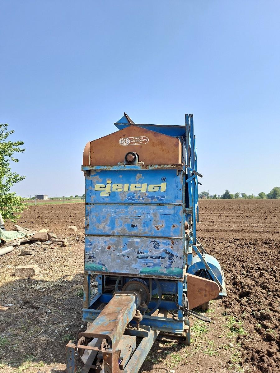 વૃદાવન થેસર વેચવાનુ છે