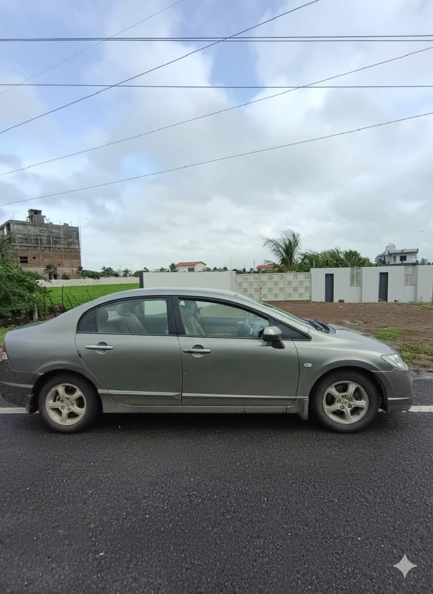 🚘 Honda civic 1.8  🚘