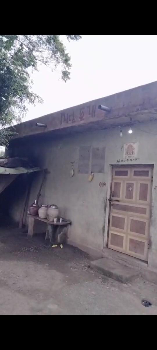 ખેતી લાયક જમીન વેચવાની છે.