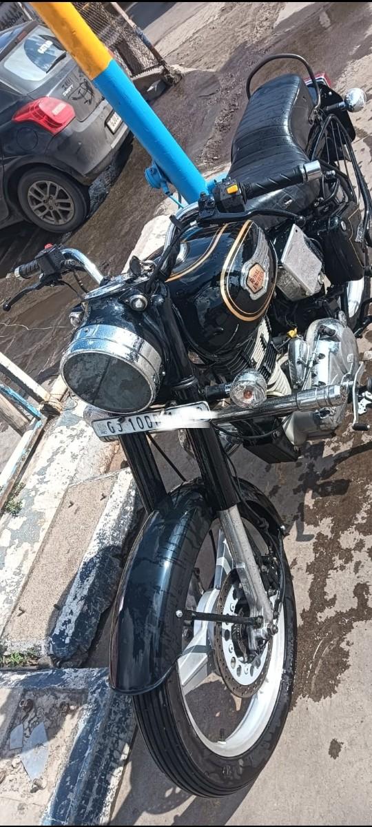 Royal Enfield standard m. 2019