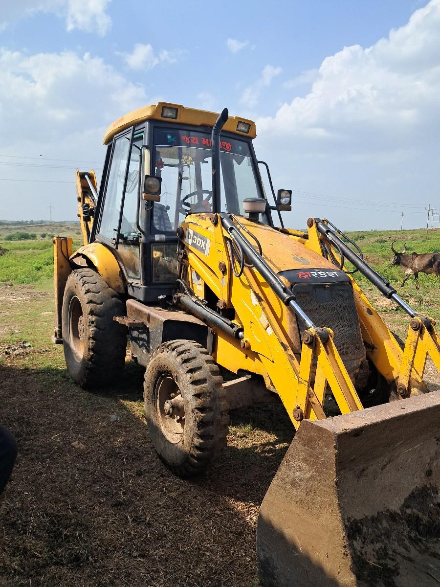 jcb તત્કાલિક વેચવાનું છે ભાવ મા થાઈ