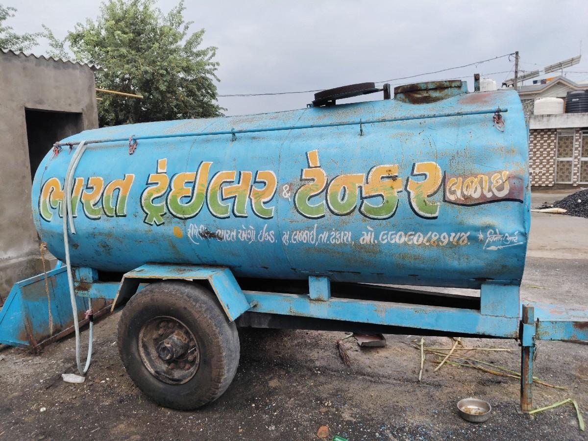 આ પાણી નું ટેન્કર વેચવાનું