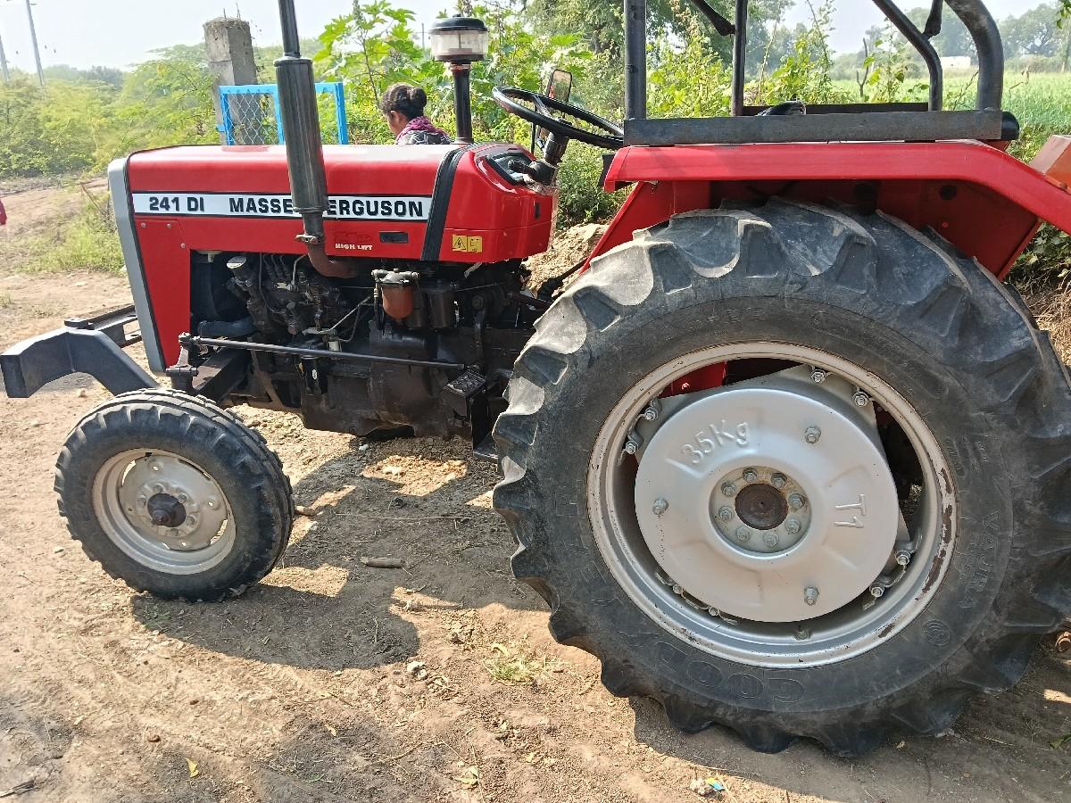 massey Ferguson 241