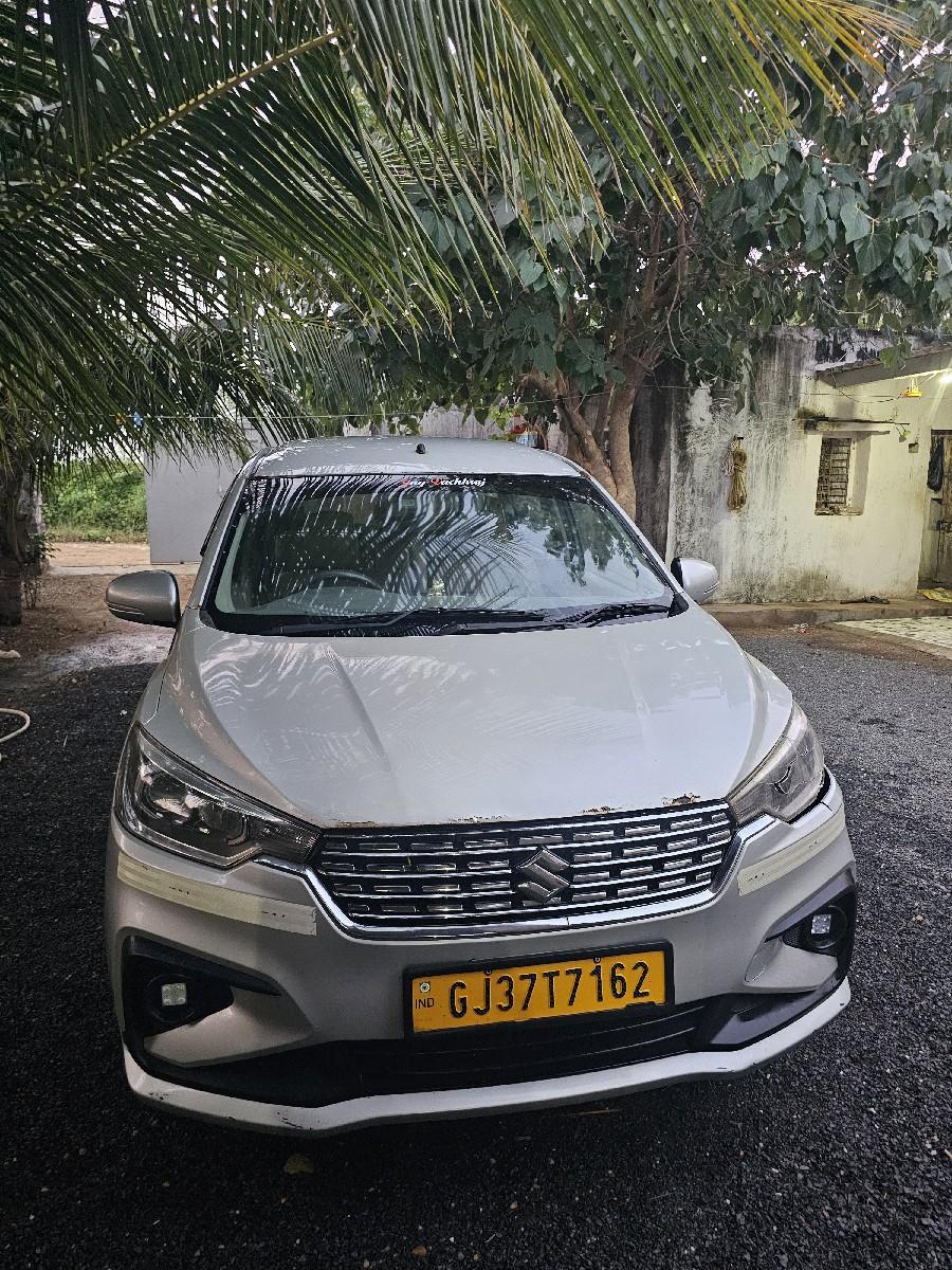 વેચવાની છે