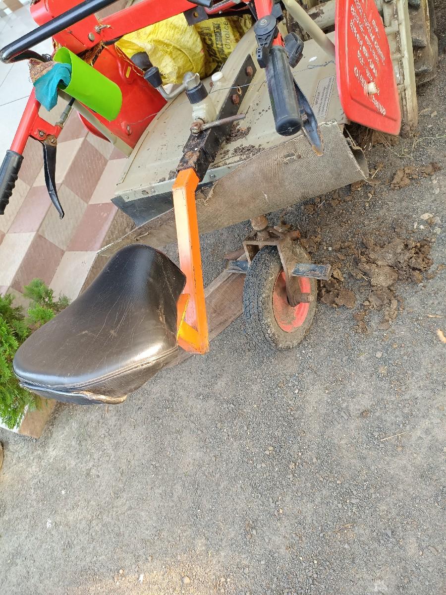 વીએસટી ટેકટર ની સીટ વેચવાની છે