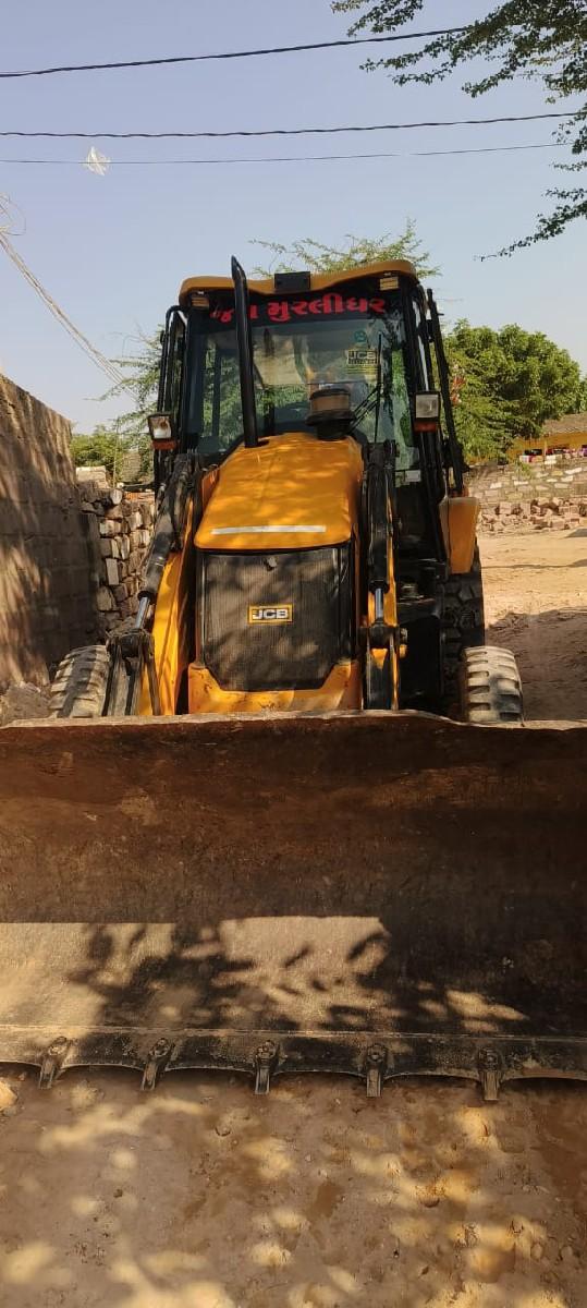JCB 3DX