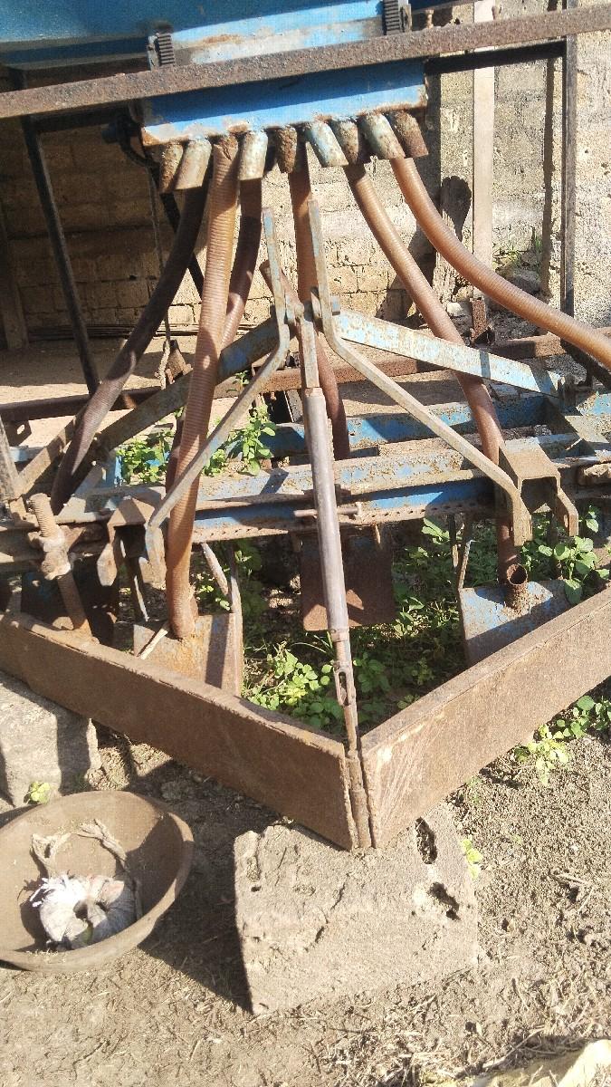 વેચવાની છે