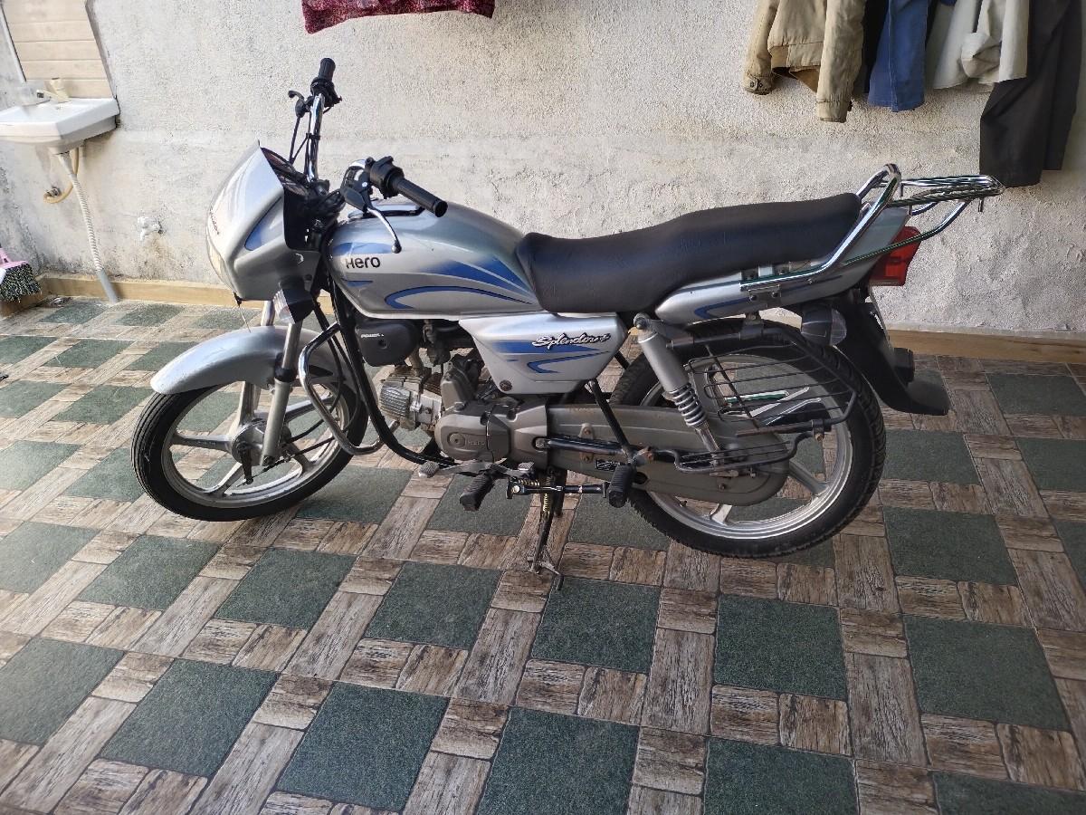 સ્પ્લેન્ડર 2019 સિલ્વર