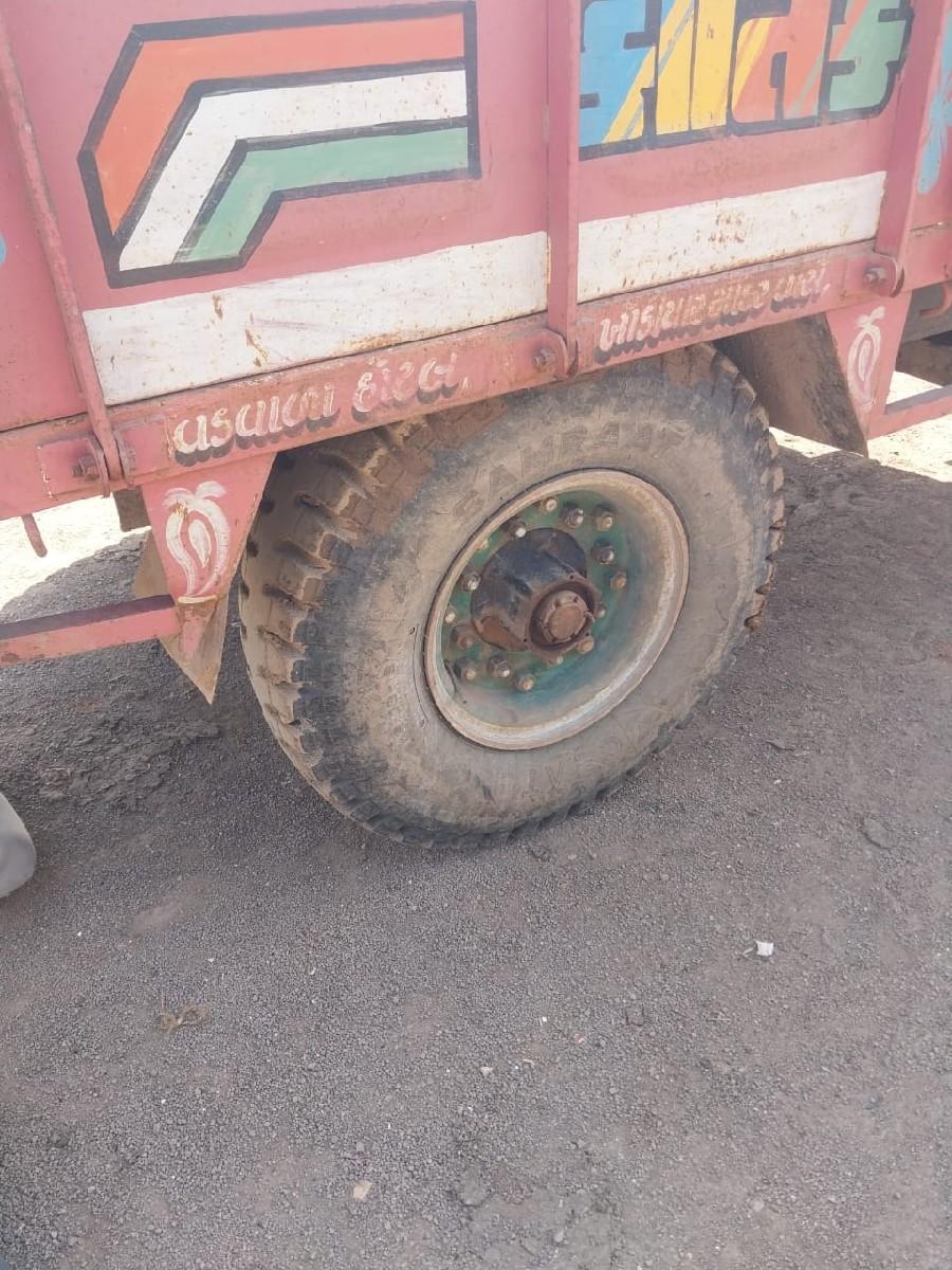 ટેકટર આપવાનુ છે મોડલ 2017 આખો