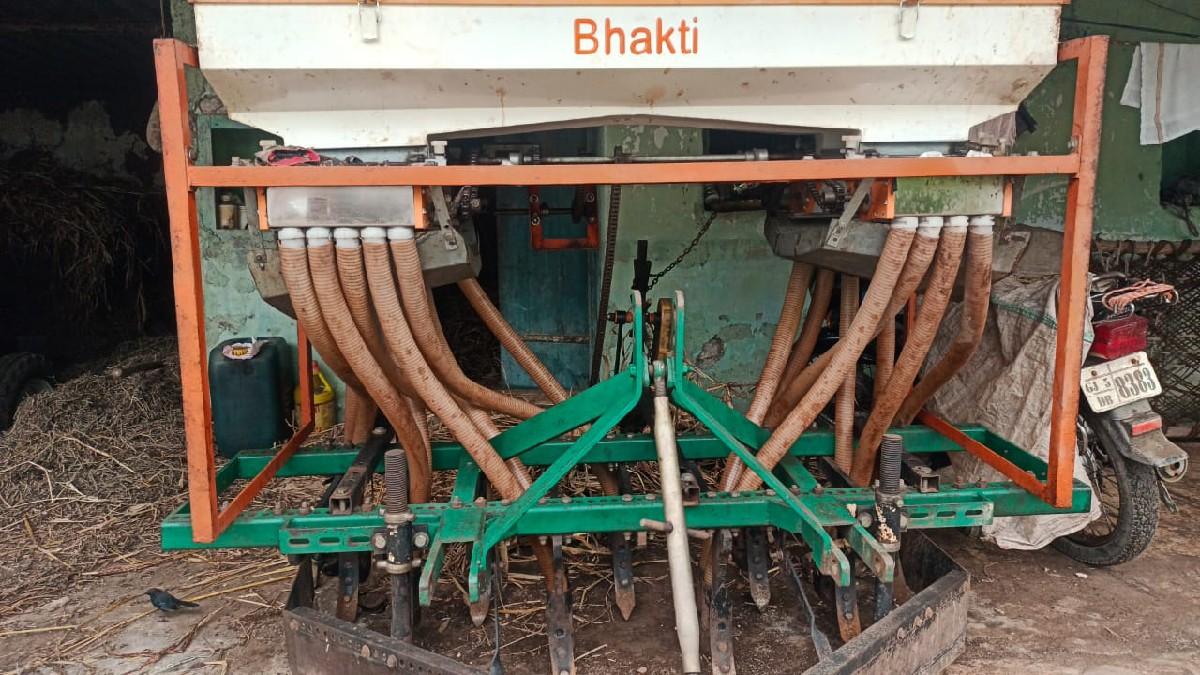 વેચવાની છે