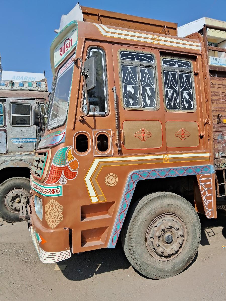 થંબનેલ 2