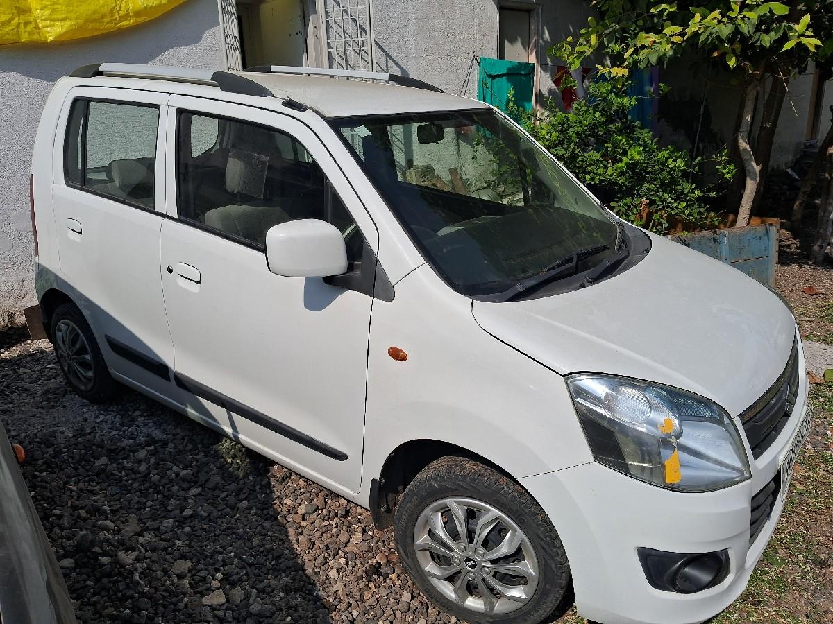 વેચવાની છે