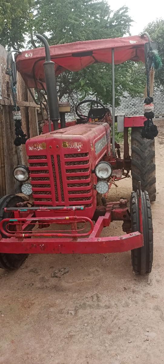 Mahindra 475 DI સાથે ટ્રોલી