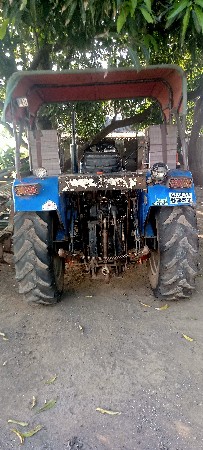 ટ્રેક્ટર વેસવા નું છે