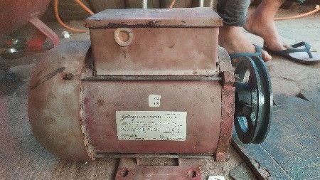 ગોદરેજ કમ્પની ની મોટર છે .