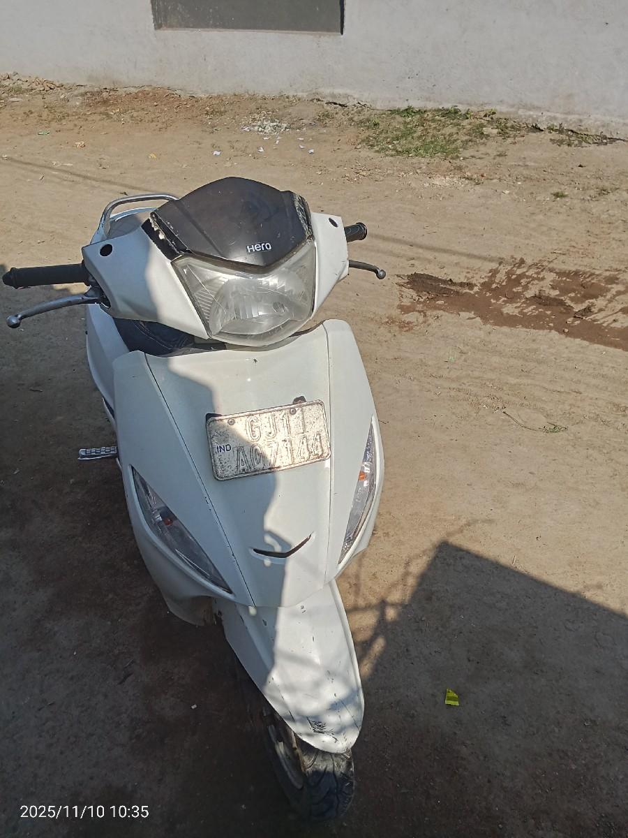 બકરી વેચવાની છે ગાડી વેચવાની