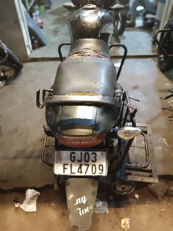 ગાડી વેચવાની છે.