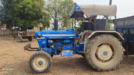 ટ્રેક્ટર