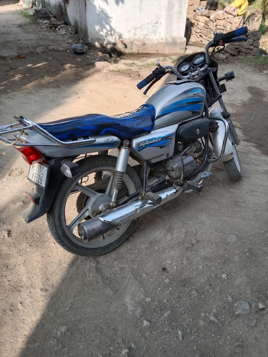 ટુ વ્હીલર વેચવાનો છે