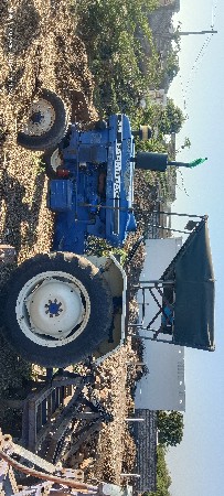 ટ્રેક્ટર વેચવાનું છે