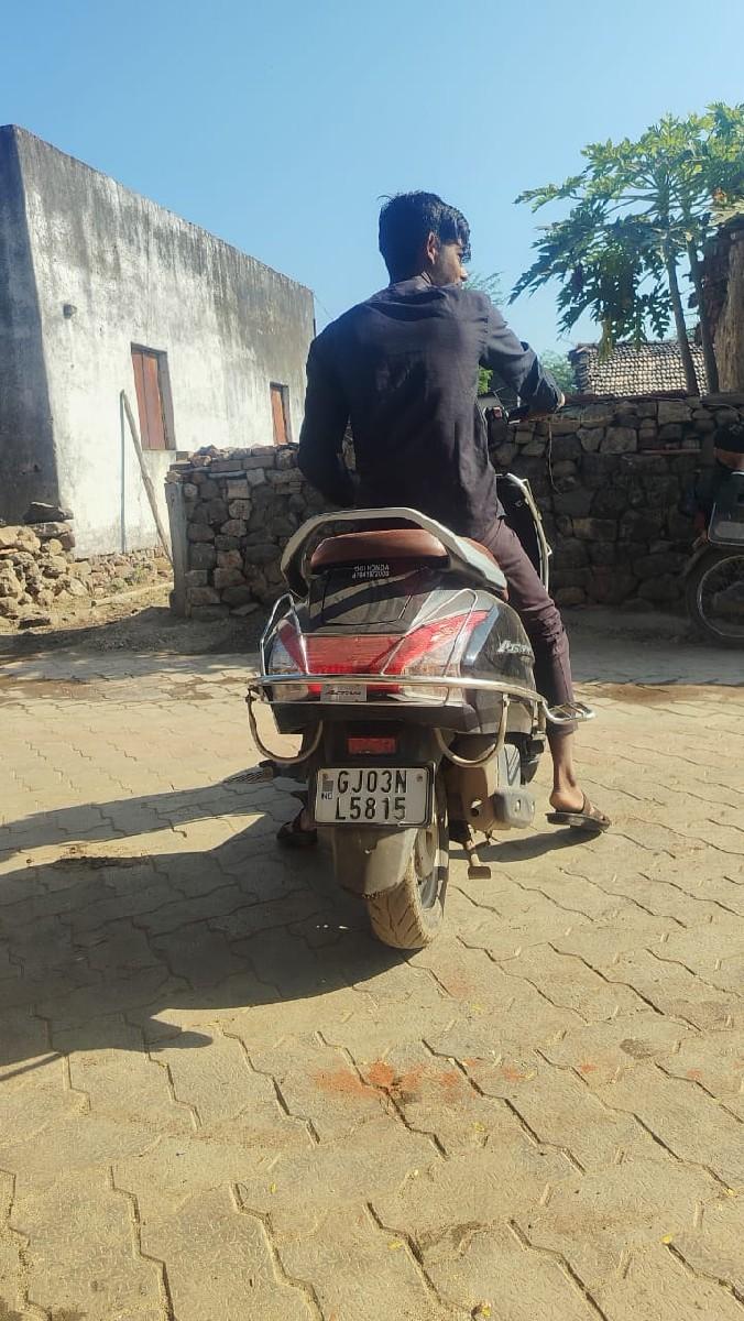 थंबनेल 3