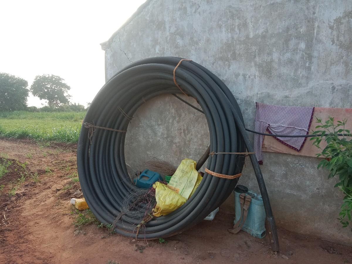 હસ્તી પાઇપ વેચવા નો છે.