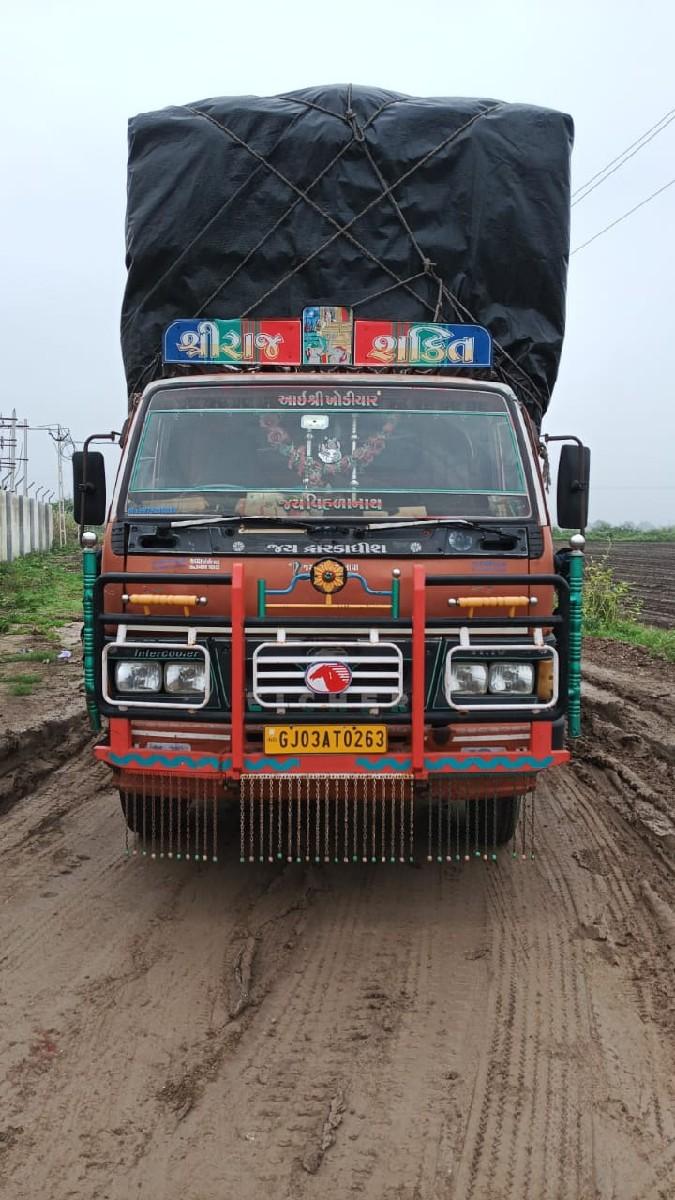 આઈસર મોડલ2008 મોં 9979216619