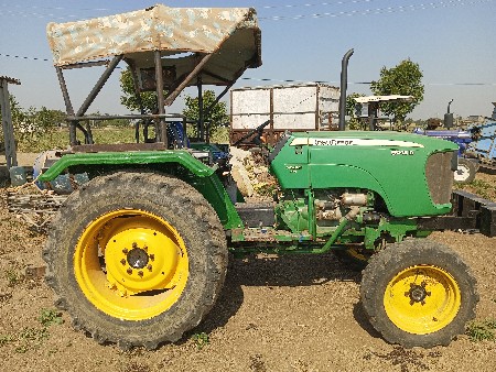 ટ્રેકટર વેચવાનું છે