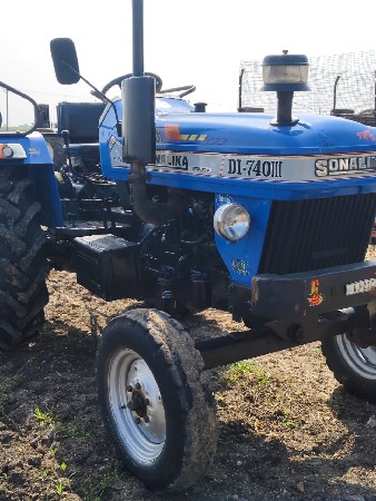 સોનાલીકા 740