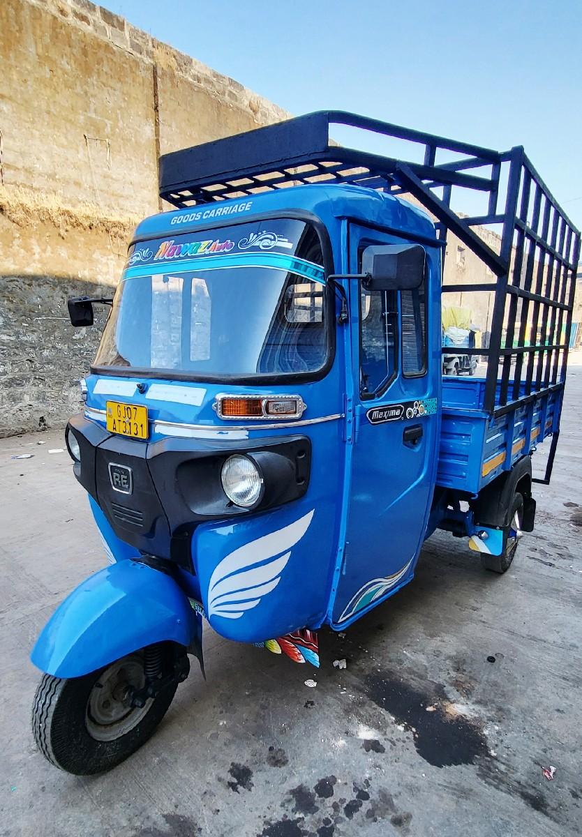 Bajaj maxima Dizal