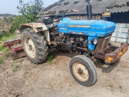 ટ્રેકટર વેચવાનું છે