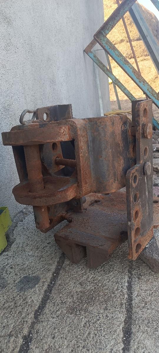 હુક વેચવા નો છે